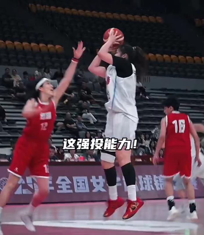 核心锋线李, 王樱霓连续, 米小李梦再 核心锋线李, 王樱霓连续, 米小李梦再