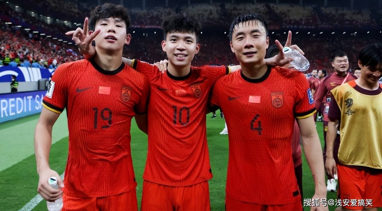 甚至在, text, 国足帅印 甚至在, text, 国足帅印