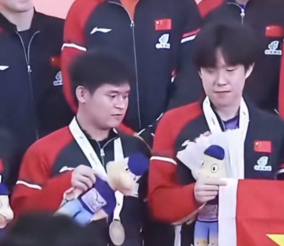 回来, 非常看好, 维护他